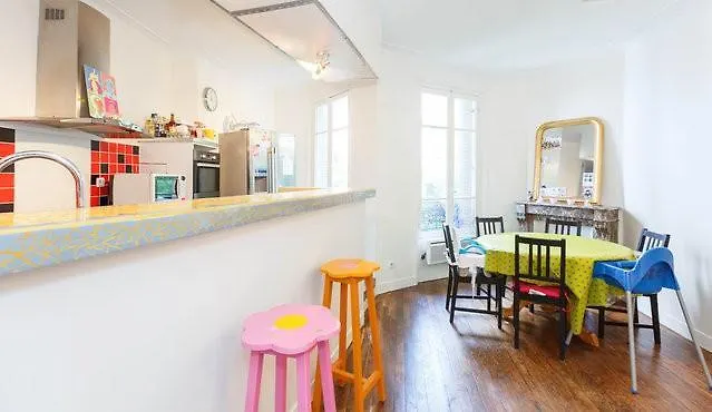 ***  Hotel 29 Lepic Paris France